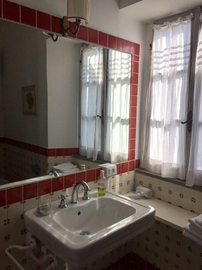 B&B H.M. Sonnino Exteriör bild